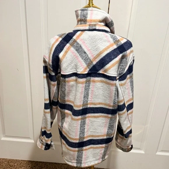 Ashley By 26 Outerwear Plaid Shacket Jacket - Picture 11 of 11